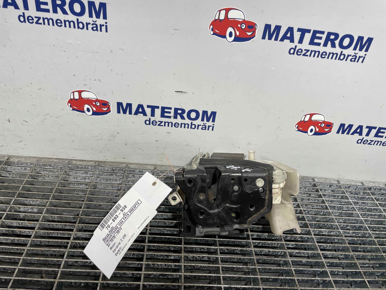 INCUIETOARE USA FATA DREAPTA AUDI A1 A1 - - (2010 2014)