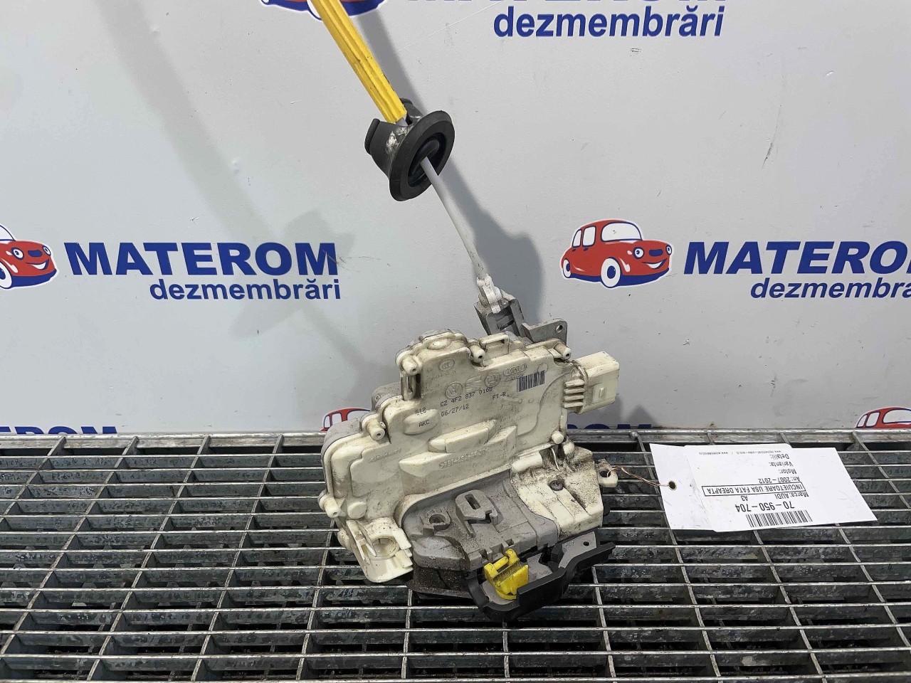 INCUIETOARE USA FATA DREAPTA AUDI A3 - - (2007 2012)