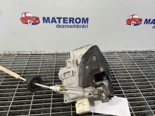 INCUIETOARE USA FATA DREAPTA AUDI A3 A3 - - (2007 2012)