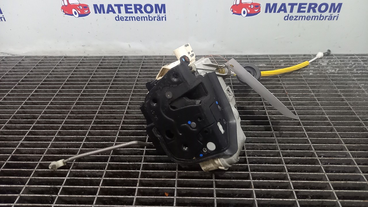 INCUIETOARE USA FATA DREAPTA AUDI A3 A3 - - (2007 2013)