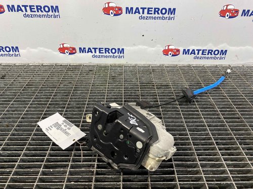 INCUIETOARE USA FATA DREAPTA AUDI A4 A4 - - (2012 2015)