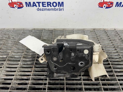 INCUIETOARE USA FATA DREAPTA AUDI A6 A6 - - (2011 2015)