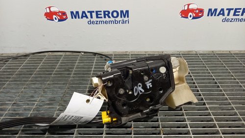 INCUIETOARE USA FATA DREAPTA AUDI Q3 - - (2011 2015)