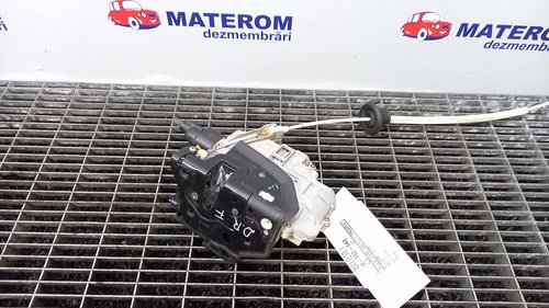 INCUIETOARE USA FATA DREAPTA AUDI Q7 Q7 - - (2006 2010)