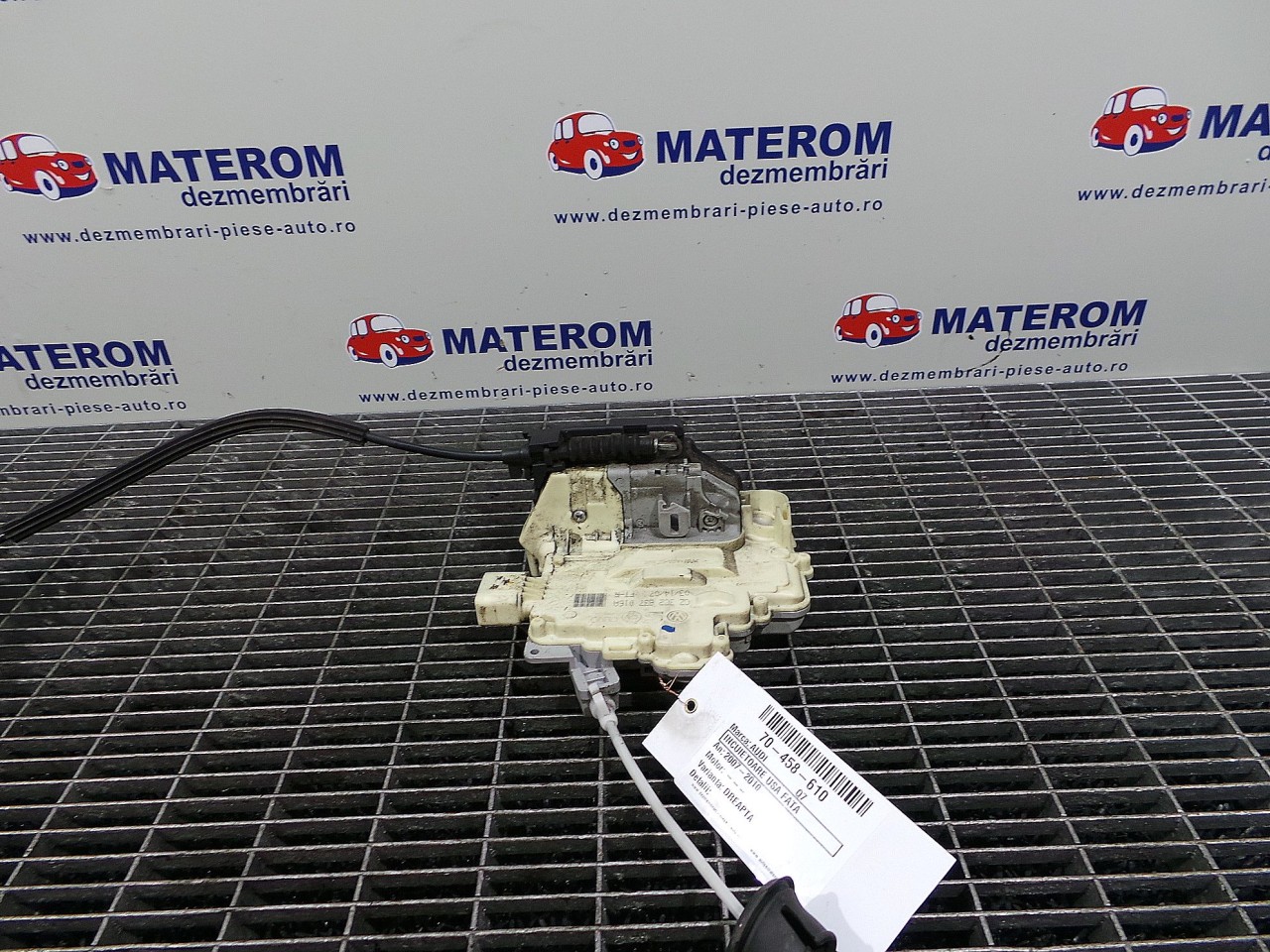 INCUIETOARE USA FATA DREAPTA AUDI Q7 Q7 - - (2006 2010)
