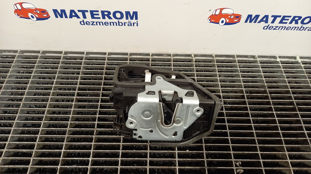 INCUIETOARE USA FATA DREAPTA BMW SERIA 1 F20 SERIA 1 F20 - - (2011 2015)