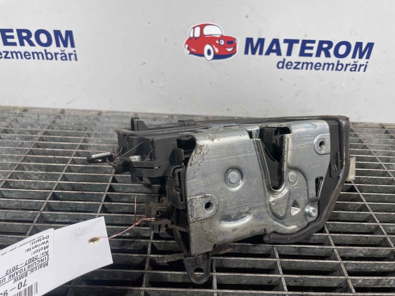 INCUIETOARE USA FATA DREAPTA BMW SERIA 3 E 90 SERIA 3 E 90 - - (2007 2012)