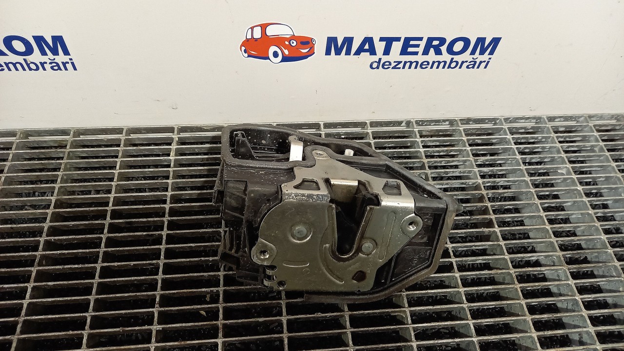 INCUIETOARE USA FATA DREAPTA BMW X3 - - 