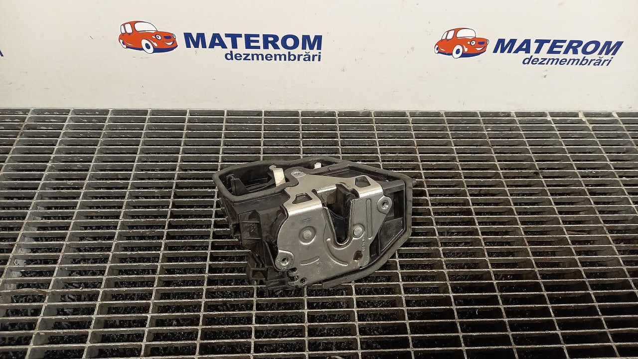 INCUIETOARE USA FATA DREAPTA BMW X3 - - 