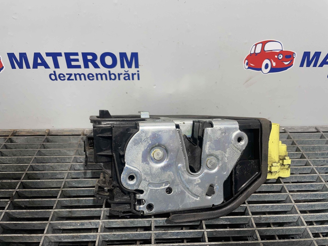 INCUIETOARE USA FATA DREAPTA BMW X3 X3 - - (2010 2017)