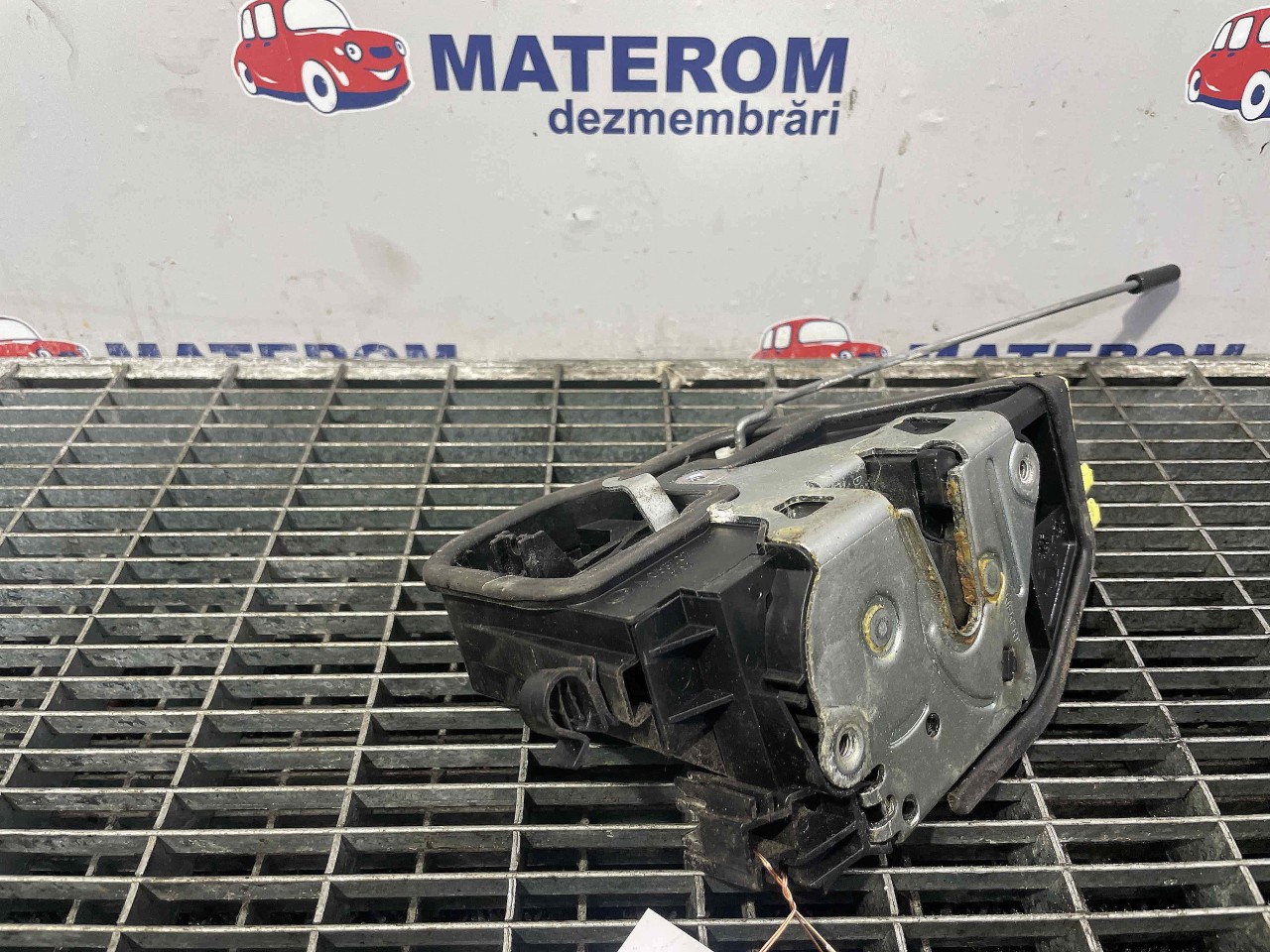 INCUIETOARE USA FATA DREAPTA BMW X6 X6 - - (2008 2014)