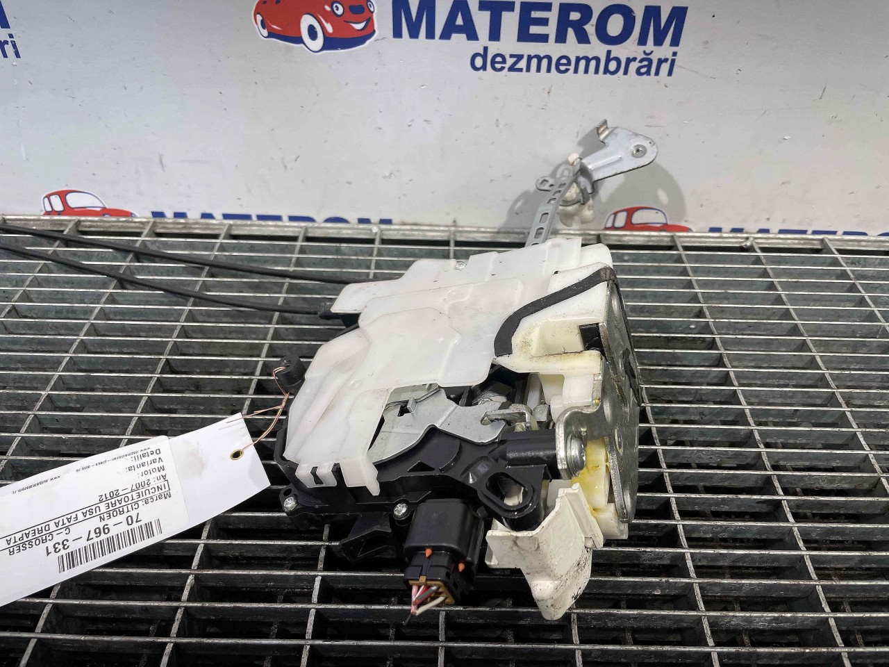 INCUIETOARE USA FATA DREAPTA CITROEN C-CROSSER - - (2007 2012)