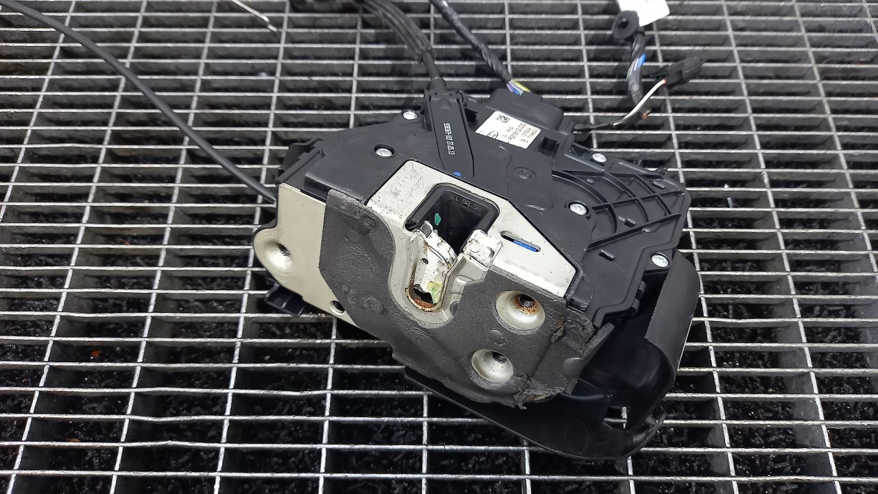 INCUIETOARE USA FATA DREAPTA FORD B-MAX B-MAX - - (2012 2017)
