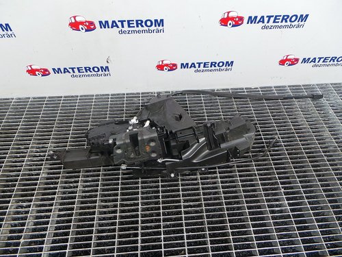 INCUIETOARE USA FATA DREAPTA FORD C-MAX - - (2007 2010)