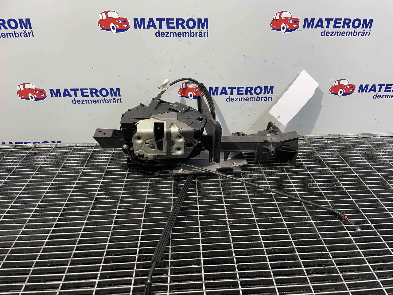 INCUIETOARE USA FATA DREAPTA FORD C-MAX C-MAX - - (2010 2015)