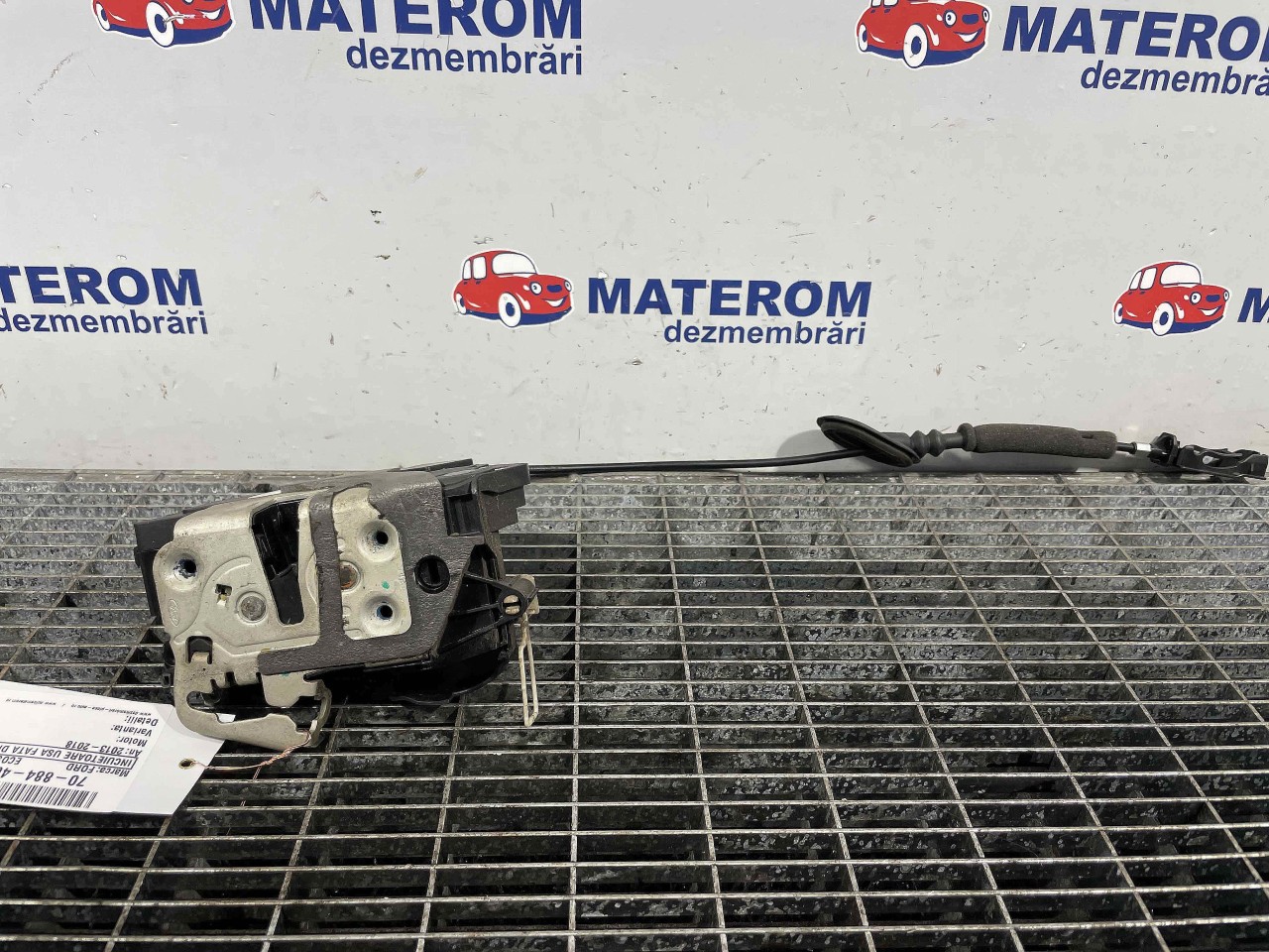 INCUIETOARE USA FATA DREAPTA FORD ECOSPORT - - (2013 2018)