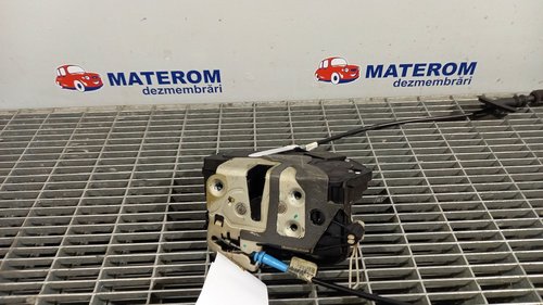 INCUIETOARE USA FATA DREAPTA FORD ECOSPORT - - (2013 2018)
