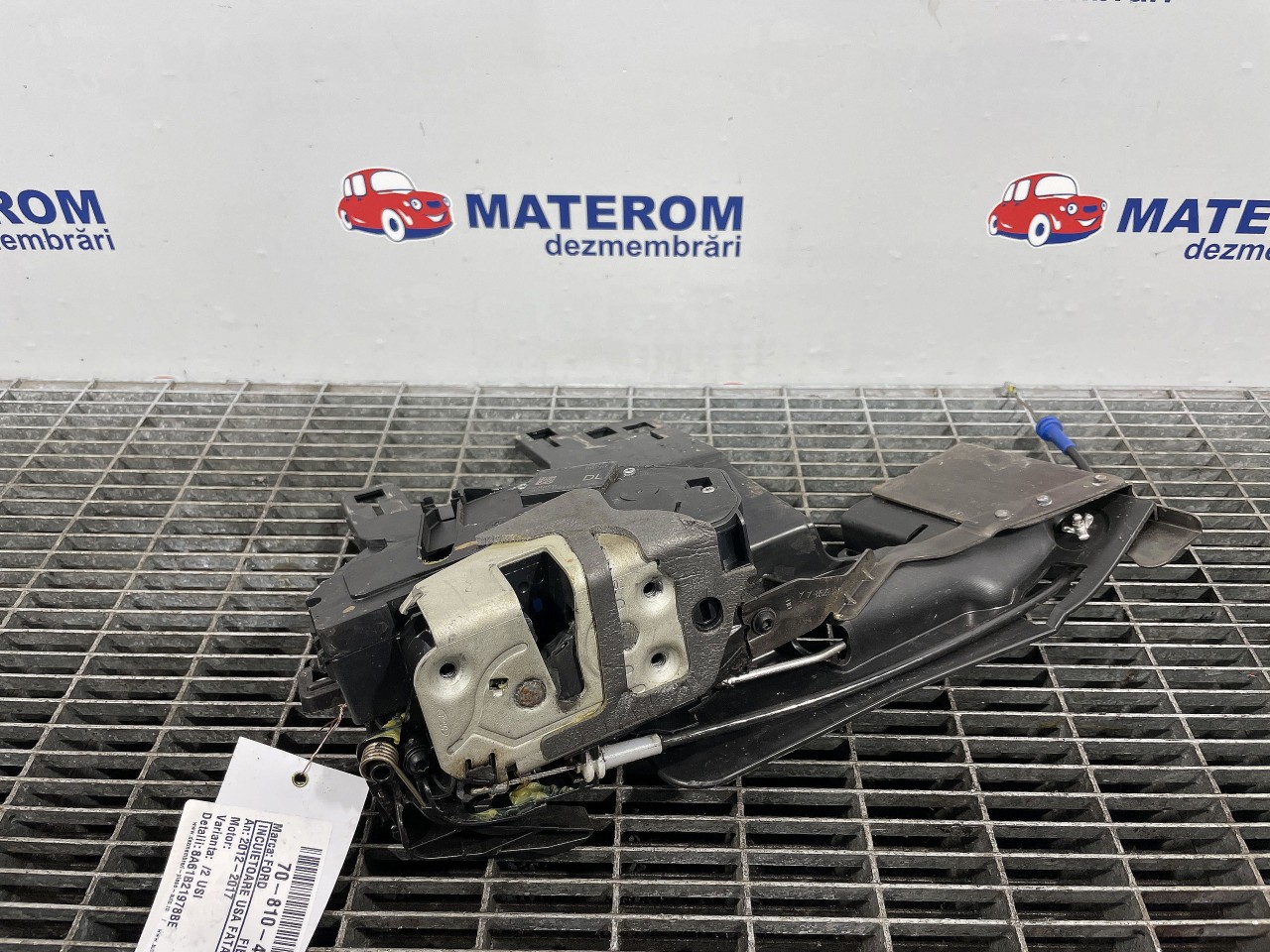 INCUIETOARE USA FATA DREAPTA FORD FIESTA - - (2012 2017)
