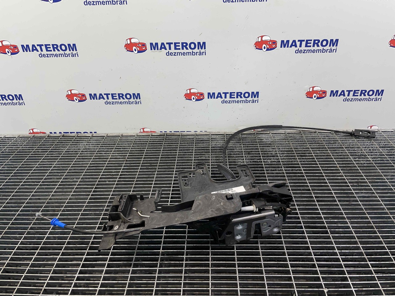 INCUIETOARE USA FATA DREAPTA FORD FIESTA FIESTA - - (2008 2012)
