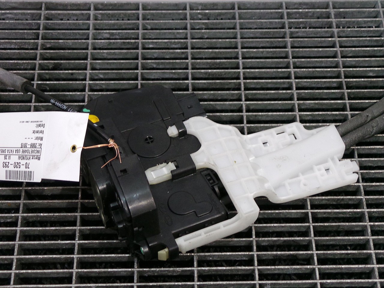 INCUIETOARE USA FATA DREAPTA HYUNDAI IX 35 IX 35 - - (2009 2015)