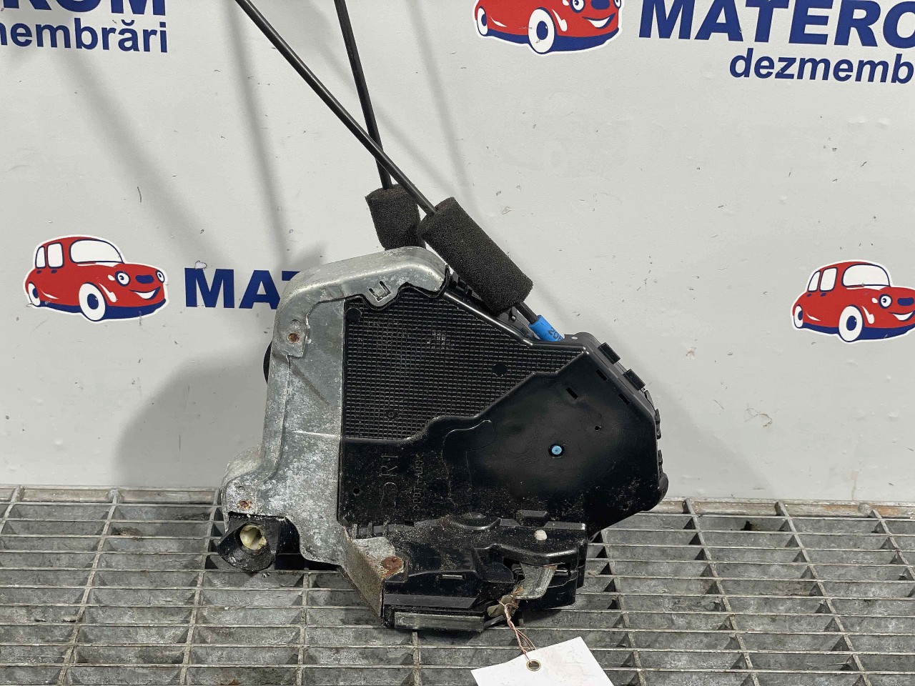 INCUIETOARE USA FATA DREAPTA LEXUS RX RX - - (2004 2009)