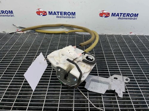 INCUIETOARE USA FATA DREAPTA MAZDA 2 - - (2007 2014)