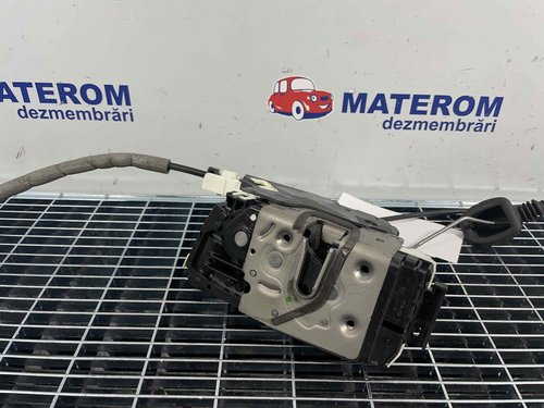 INCUIETOARE USA FATA DREAPTA MERCEDES C-CLASS C-CLASS - - (2011 2014)