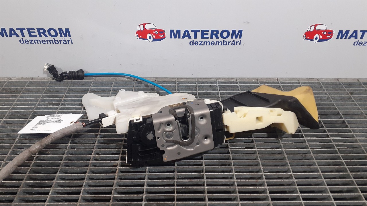 INCUIETOARE USA FATA DREAPTA MERCEDES E-CLASS - - (2009 2013)
