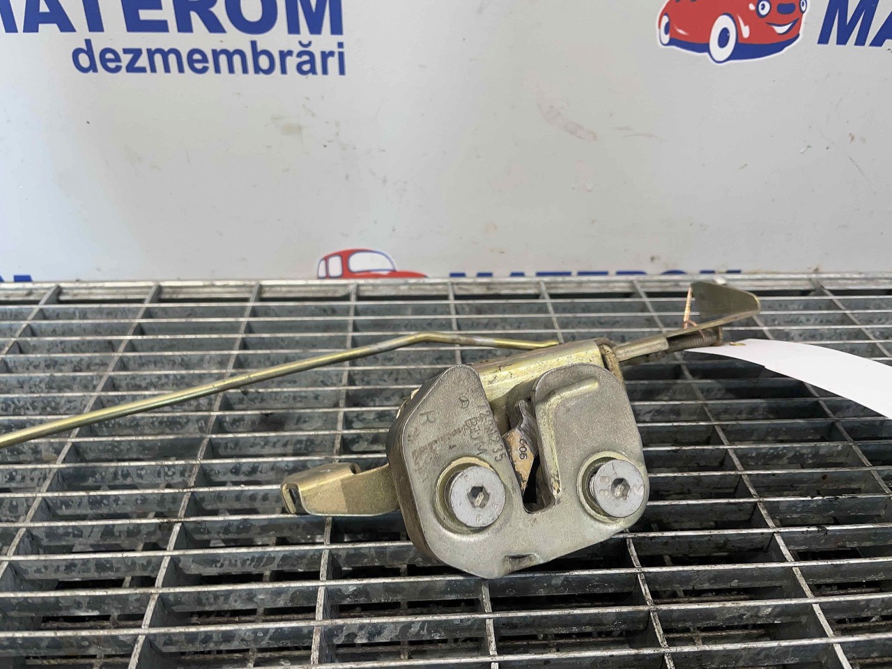 INCUIETOARE USA FATA DREAPTA MERCEDES VARIO - - (1996 2013)