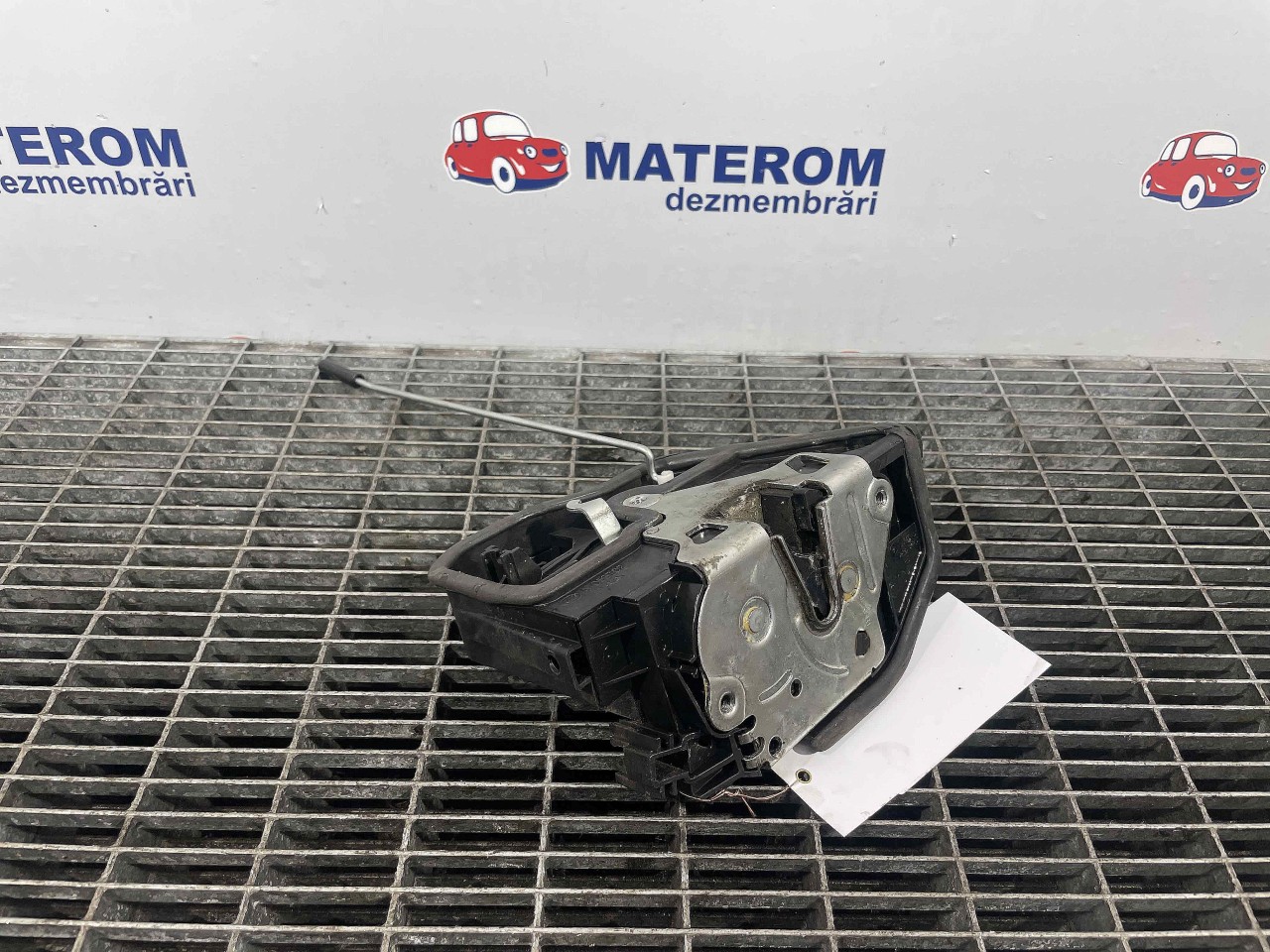 INCUIETOARE USA FATA DREAPTA MINI COUNTRYMAN - - (2010 2017)