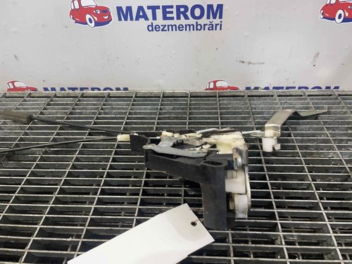 INCUIETOARE USA FATA DREAPTA MITSUBISHI L200 L200 - - (2010 2015)