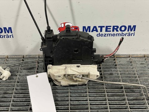 INCUIETOARE USA FATA DREAPTA MITSUBISHI OUTLANDER - - (2006 2012)