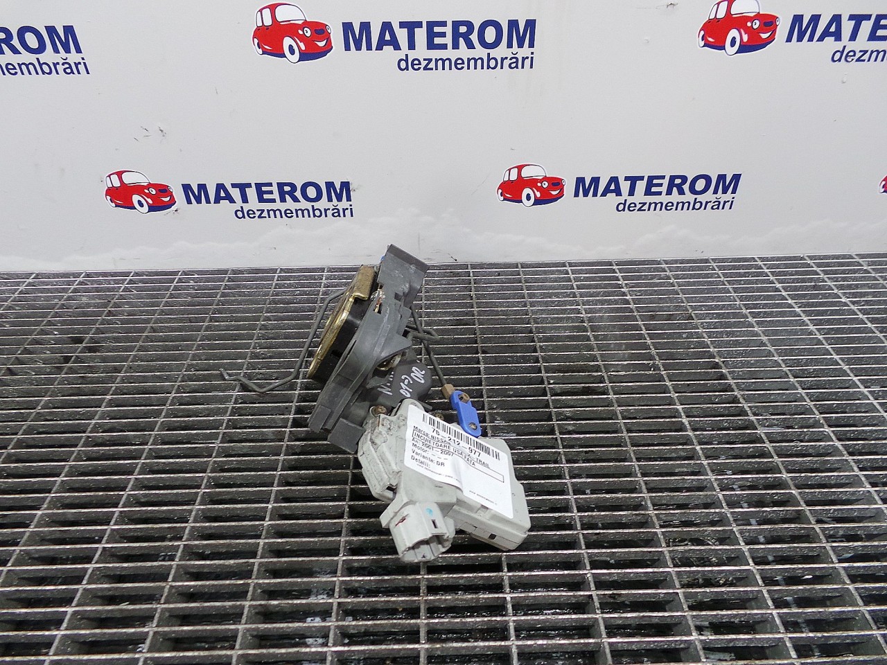 INCUIETOARE USA FATA DREAPTA NISSAN X-TR