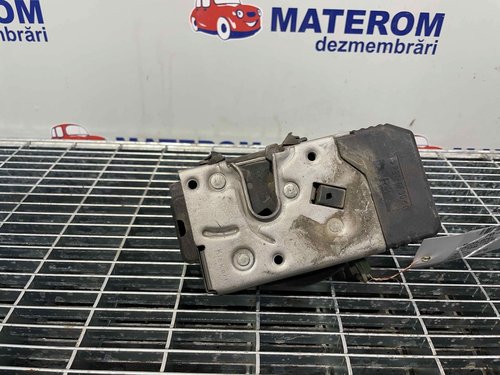 INCUIETOARE USA FATA DREAPTA OPEL ASTRA G - - (1998 2004)