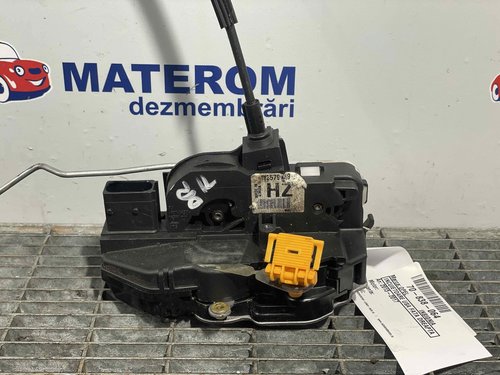 INCUIETOARE USA FATA DREAPTA OPEL INSIGNIA - - (2013 2017)