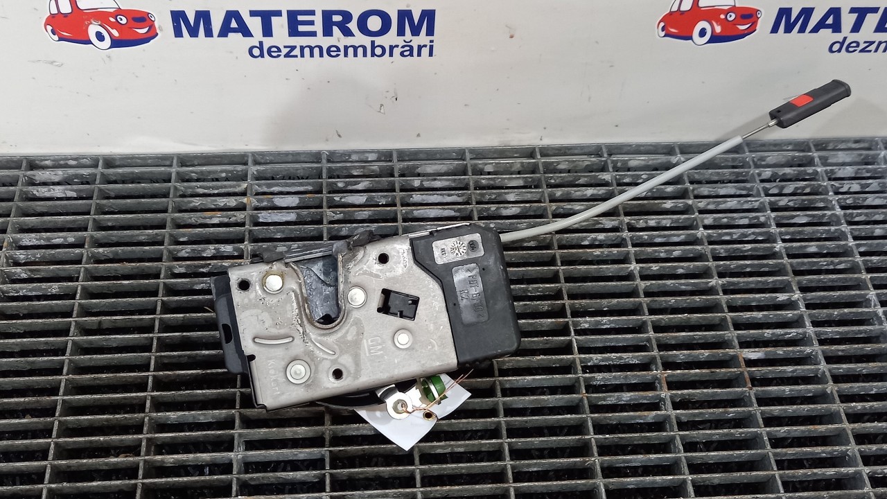 INCUIETOARE USA FATA DREAPTA OPEL MERIVA MERIVA - - (2003 2010)