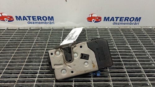 INCUIETOARE USA FATA DREAPTA OPEL VIVARO VIVARO - - (2006 2014)
