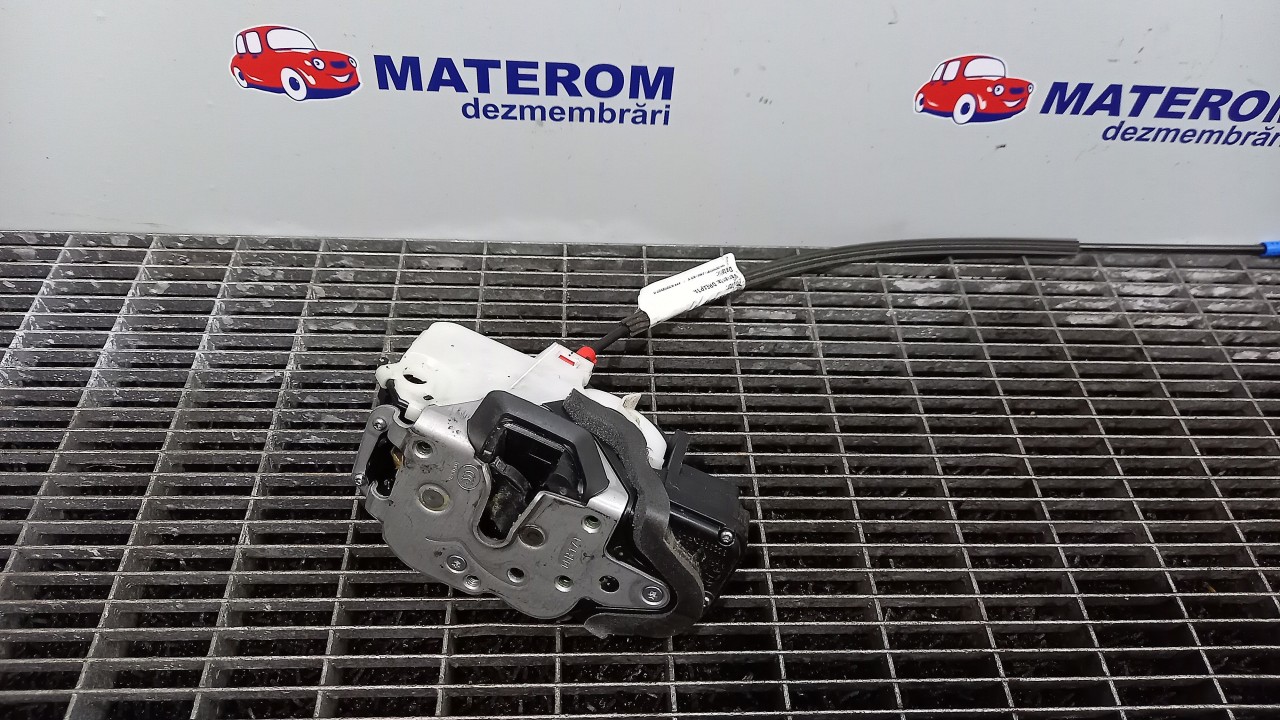 INCUIETOARE USA FATA DREAPTA OPEL ZAFIRA C ZAFIRA C - - (2011 2016)