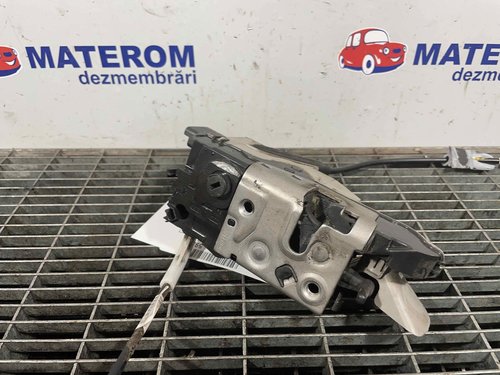 INCUIETOARE USA FATA DREAPTA PEUGEOT 2008 - - (2013 2018)
