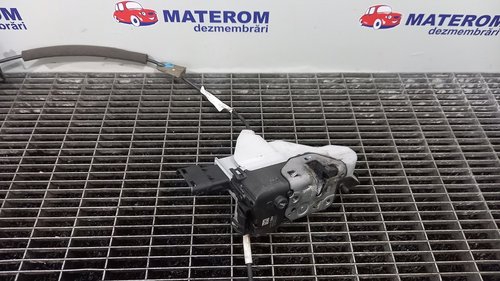 INCUIETOARE USA FATA DREAPTA PEUGEOT 3008 - - (2008 2013)