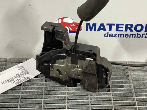 INCUIETOARE USA FATA DREAPTA RENAULT MEGANE MEGANE - - (2012 2016)