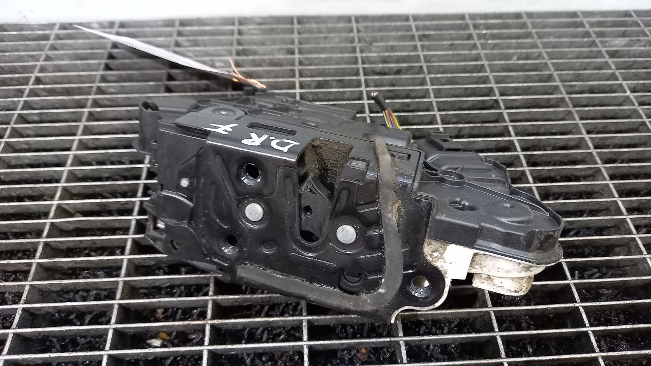 INCUIETOARE USA FATA DREAPTA SEAT IBIZA IBIZA - - (2008 2012)