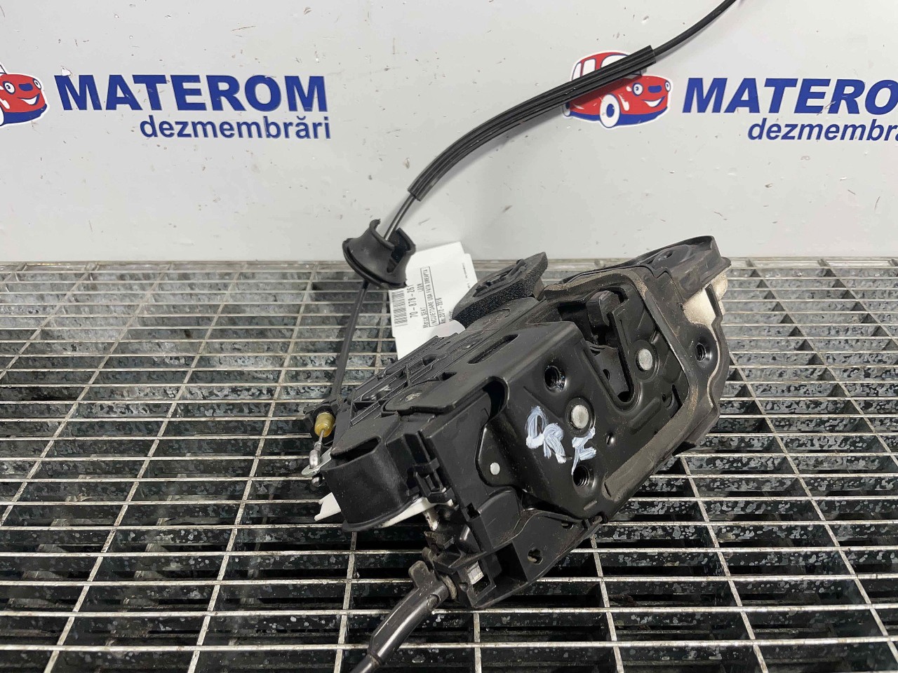 INCUIETOARE USA FATA DREAPTA SEAT LEON - - (2012 2016)