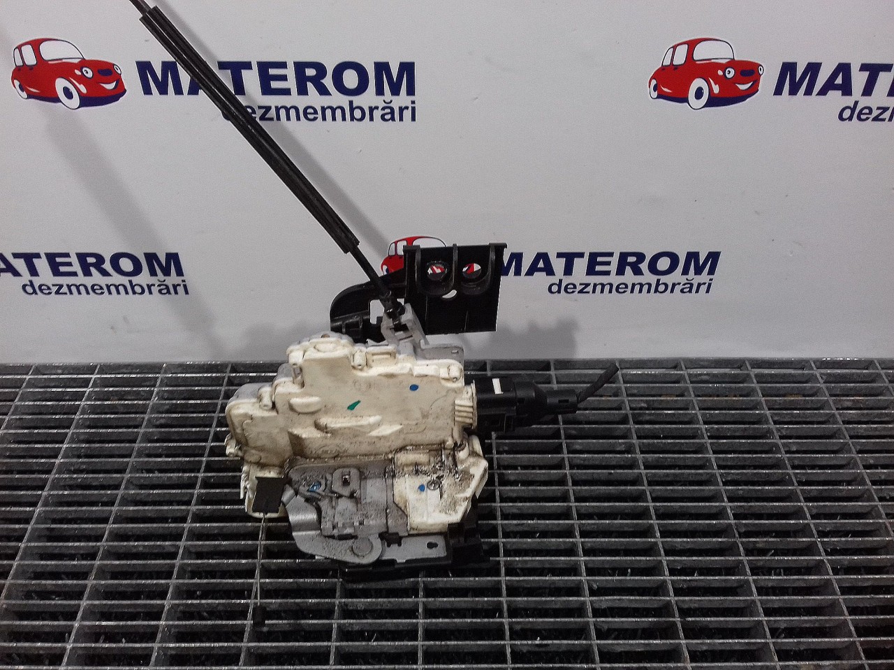 INCUIETOARE USA FATA DREAPTA SEAT TOLEDO TOLEDO - - (2004 2009)