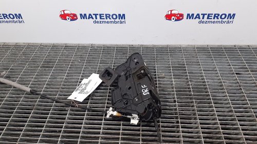 INCUIETOARE USA FATA DREAPTA SKODA RAPID - - (2012 2017)