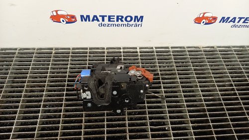 INCUIETOARE USA FATA DREAPTA SKODA ROOMSTER 1.9 TDI - (2006 2010)
