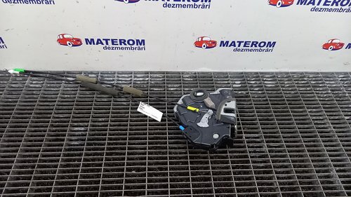 INCUIETOARE USA FATA DREAPTA TOYOTA AVENSIS AVENSIS - - (2008 2012)