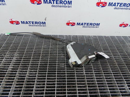 INCUIETOARE USA FATA DREAPTA TOYOTA AVENSIS AVENSIS - - (2008 2012)