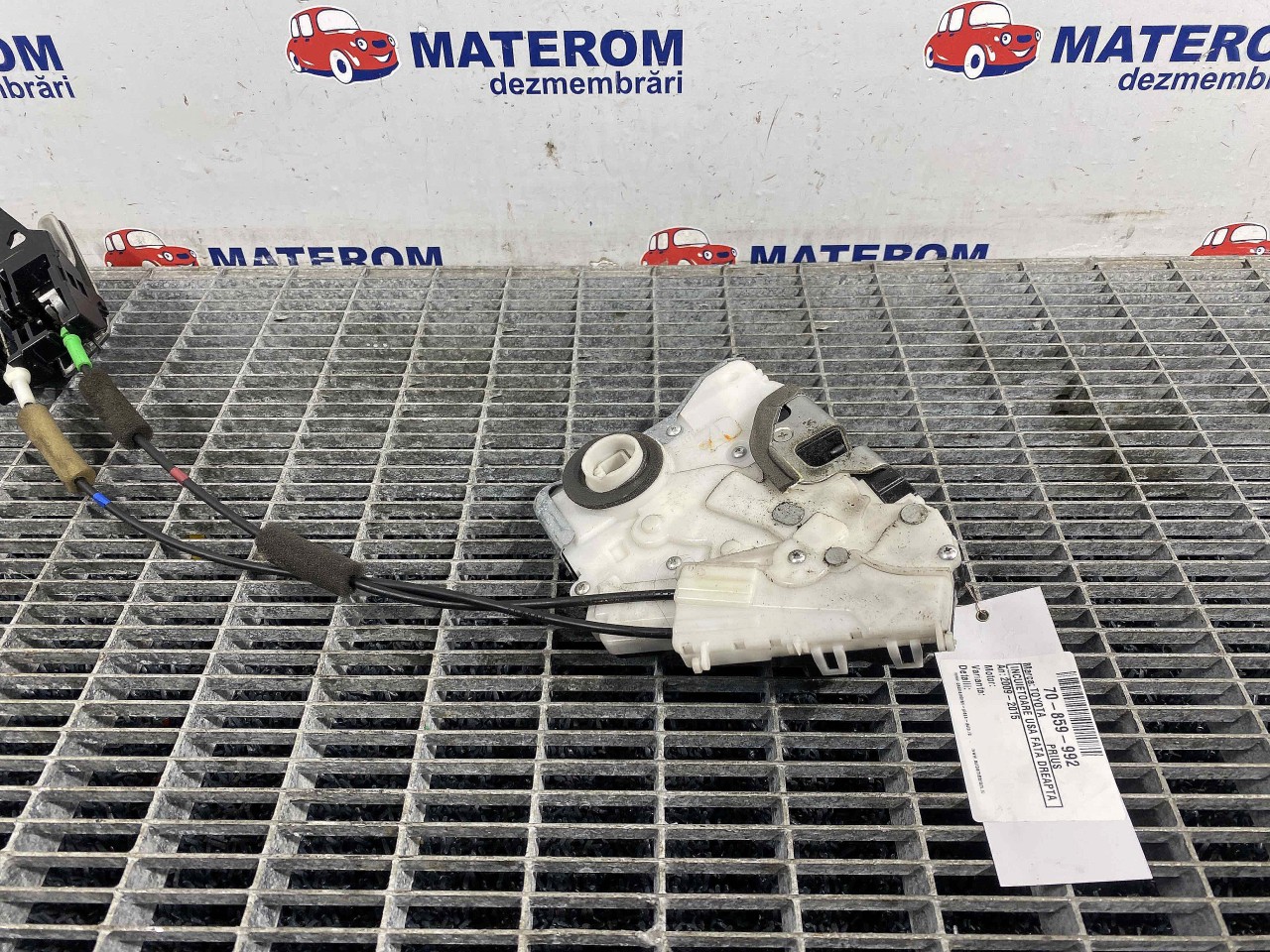 INCUIETOARE USA FATA DREAPTA TOYOTA PRIUS - - (2009 2015)