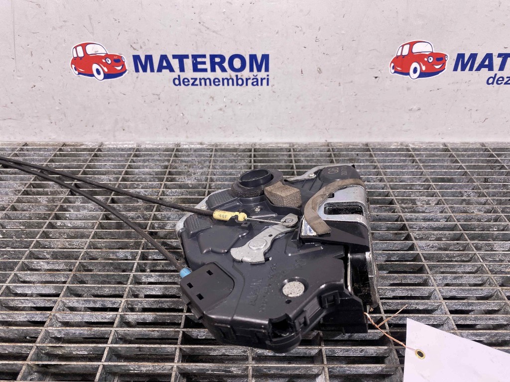 INCUIETOARE USA FATA DREAPTA TOYOTA RAV4 - - (2010 2012)
